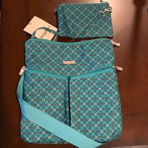 Baggallini Horizon Crossbody Bag teal color